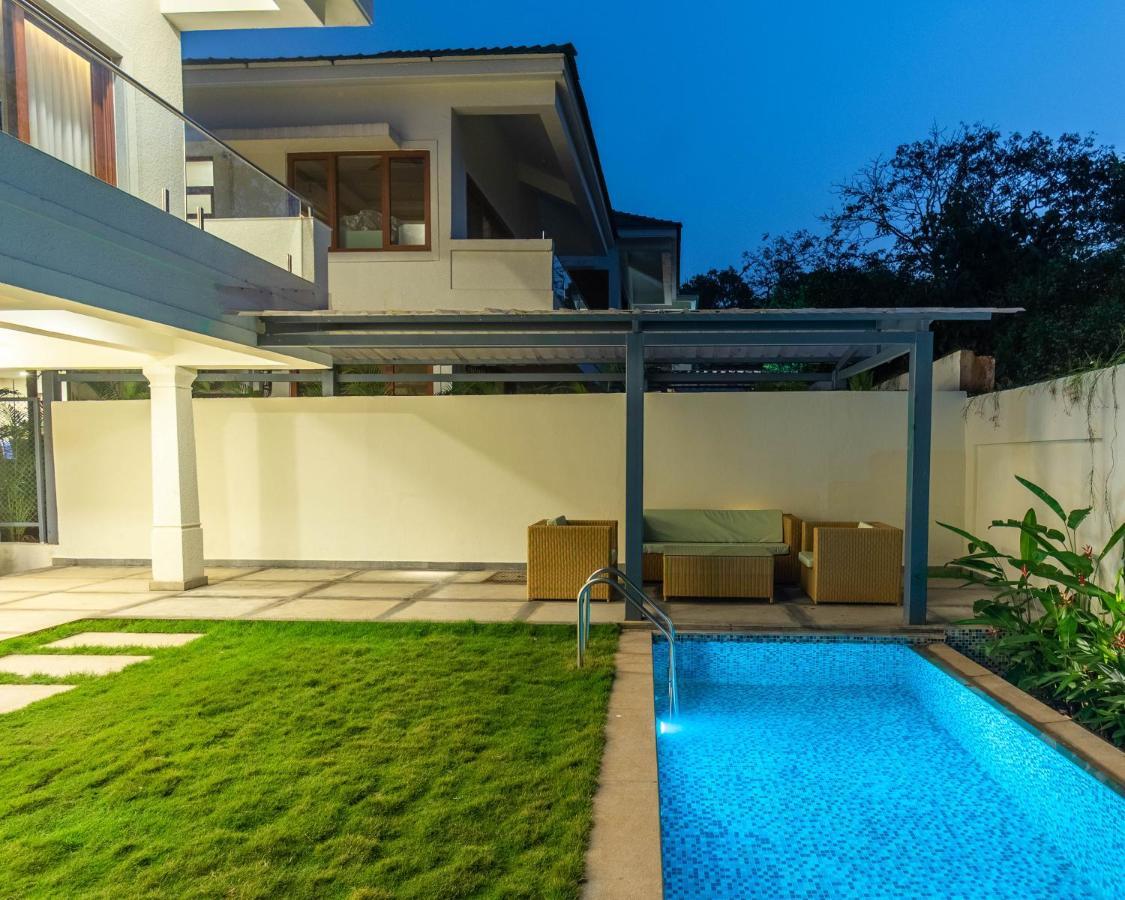 Ayan Villas With Private Pool Siolim Exterior photo