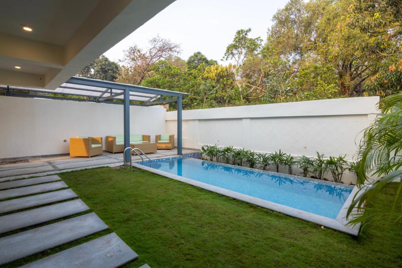 Ayan Villas With Private Pool Siolim Exterior photo