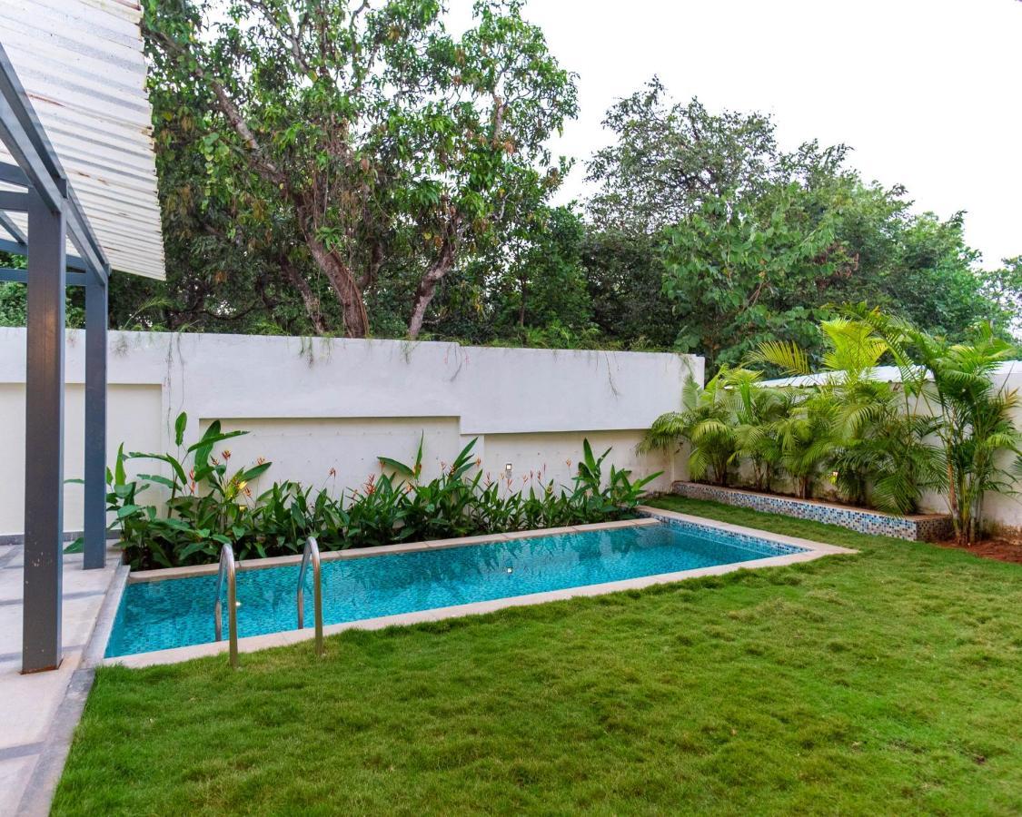 Ayan Villas With Private Pool Siolim Exterior photo